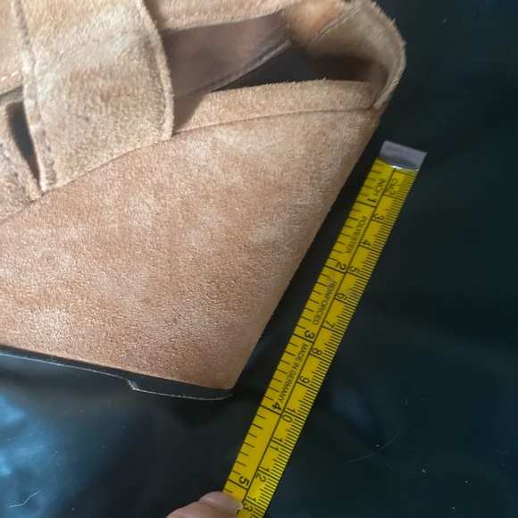 Chanel shoes - Picture 6 of 13